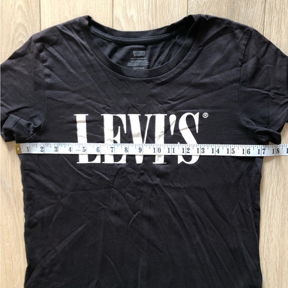 Levi’s Logo T Shirt in Black & White Size XS - Picture 5 of 11